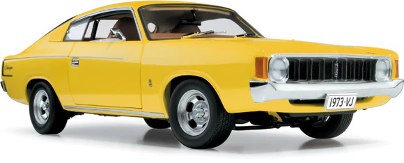 CLASSIC CARLECTABLES 1:18 CHARGER SUNFIRE YELLOW