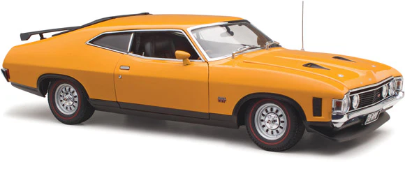CLASSIC CARLECTABLES 1:18 FORD XA FALCON COUPE YELLOW FIRE