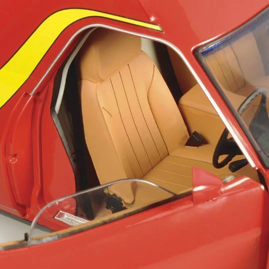 CLASSIC CARLECTABLES 1:18 FORD XC SUNDOWNER - RED FLAME SCALE MODEL - Image 5