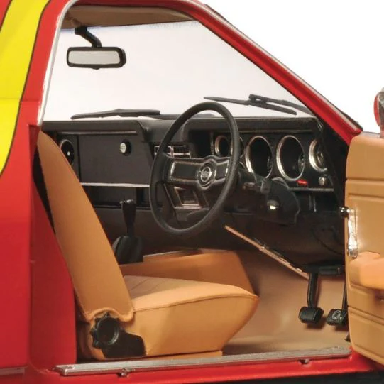 CLASSIC CARLECTABLES 1:18 FORD XC SUNDOWNER - RED FLAME SCALE MODEL - Image 6