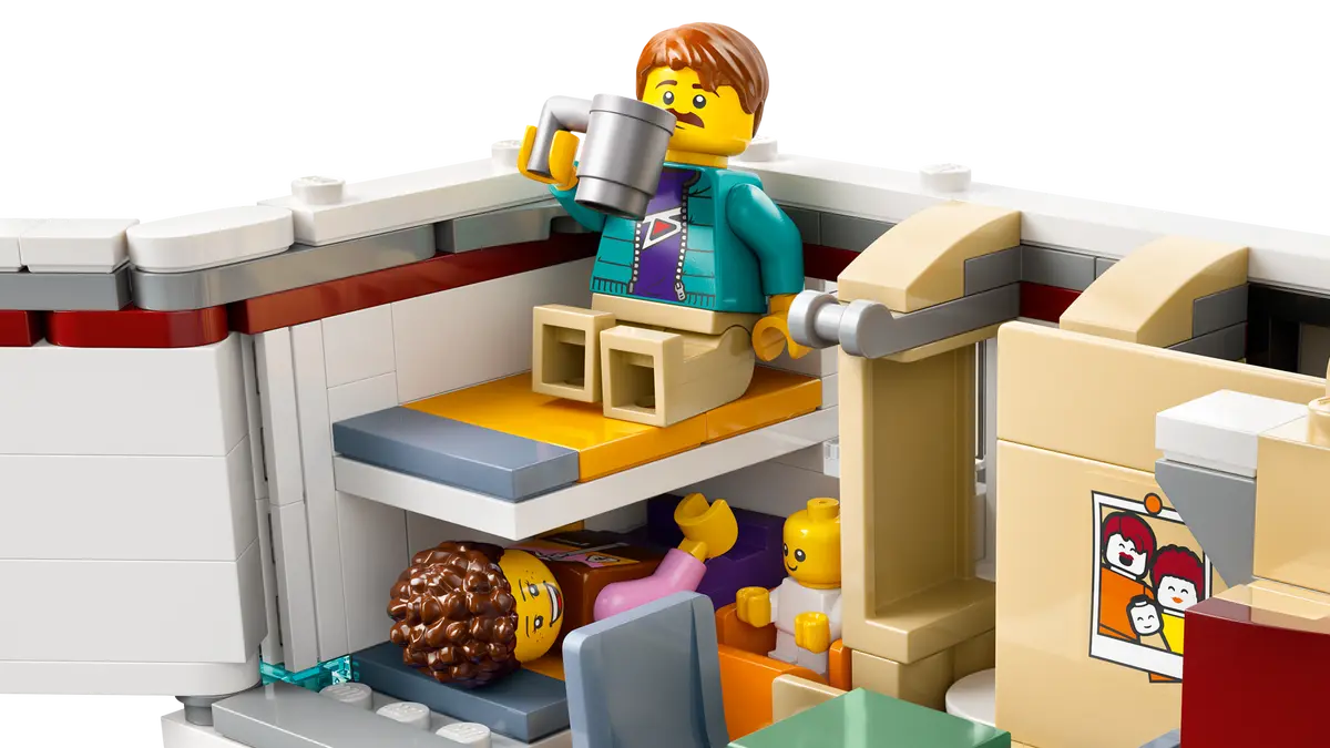 LEGO 60454 CITY HOLIDAY ADVENTURE CAMPER VAN - Image 4