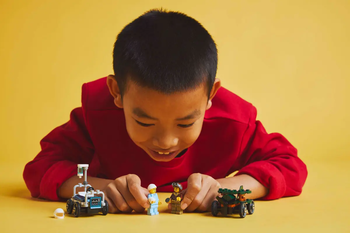 LEGO 60459 CITY - AIRPLANE VS HOSPITAL BED RACE CAR PACK - Image 5