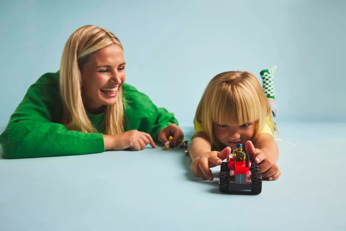 LEGO 60461- CITY  RED FARM TRACTOR WITH TRAILER AND SHEEP - Image 4