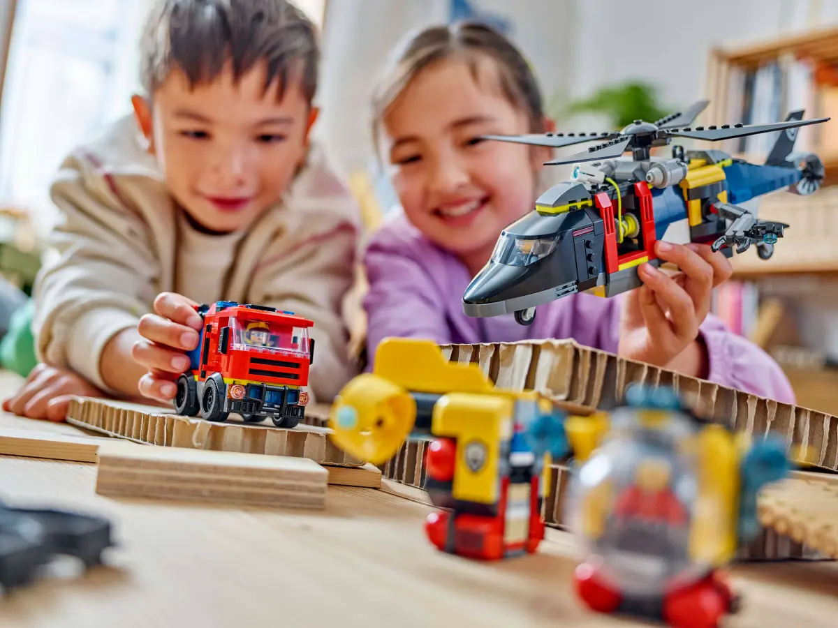 LEGO 60462 CITY - HELICOPTER FIRE TRUCK AND SUBMARINE REMIX - Image 8
