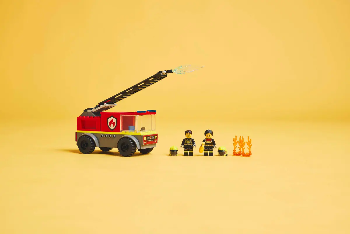LEGO 60463 CITY - FIRE LADDER TRUCK - Image 6