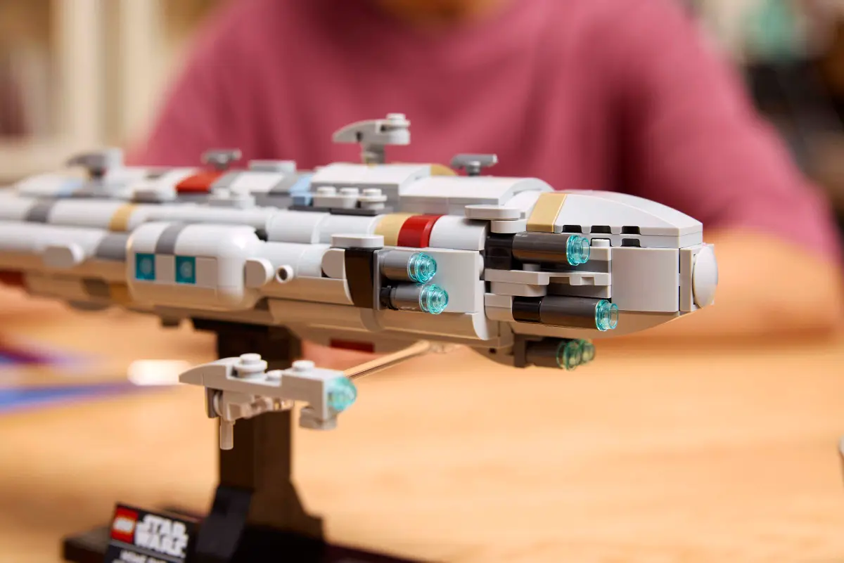 LEGO 75405 STAR WARS HOME ONE STARCRUISER - Image 6