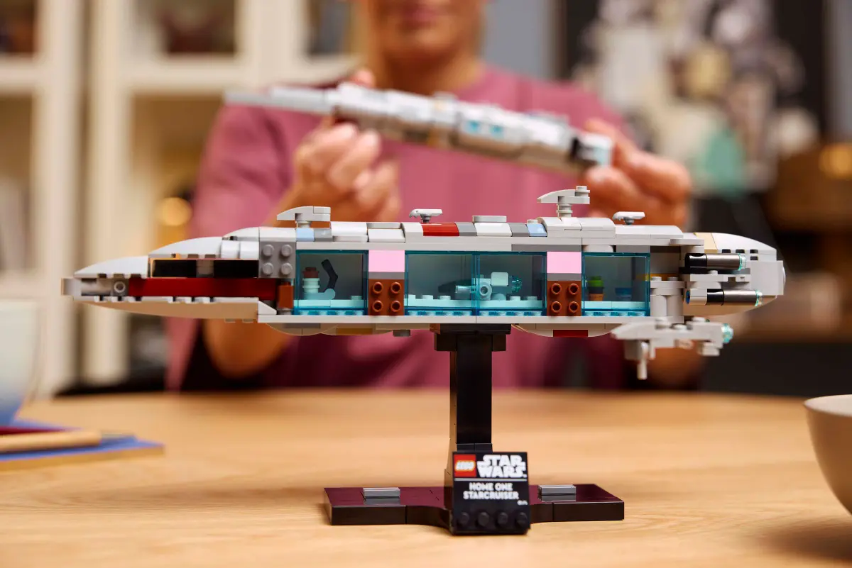 LEGO 75405 STAR WARS HOME ONE STARCRUISER - Image 7