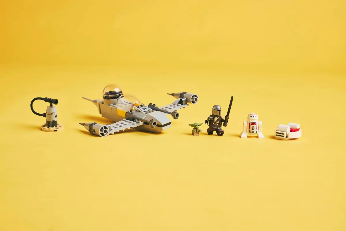 LEGO 75410 STAR WARS MANDO AND GROGUS N-1 STARFIGHTER - Image 8