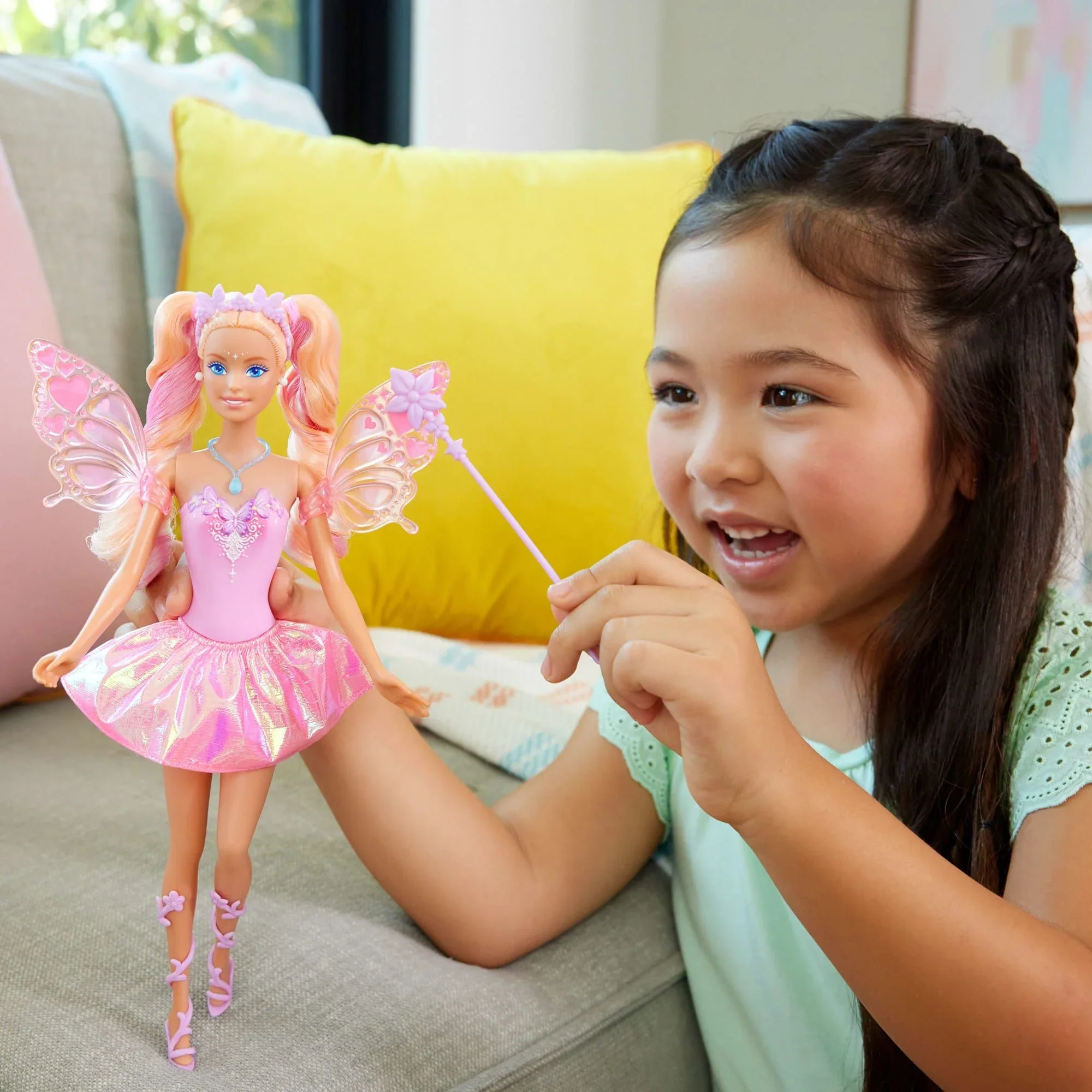 BARBIE FASHION FANTASTICAL COLOUR CHANGING FAIRY DOLL - Image 5