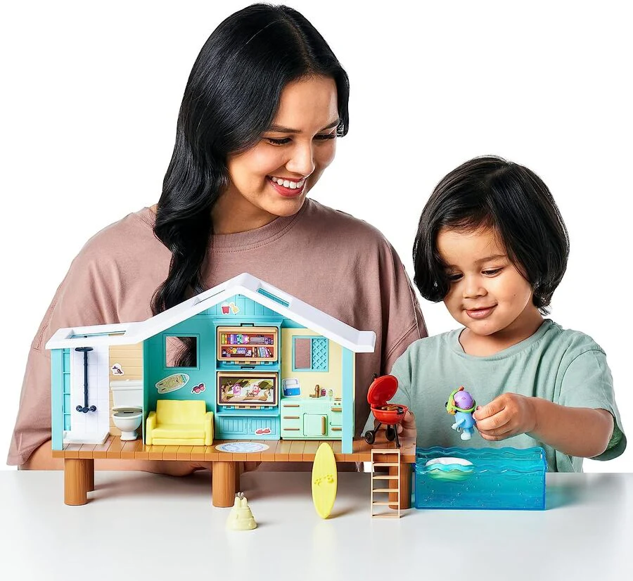 BLUEY'S BEACH CABIN PLAYSET - Image 3