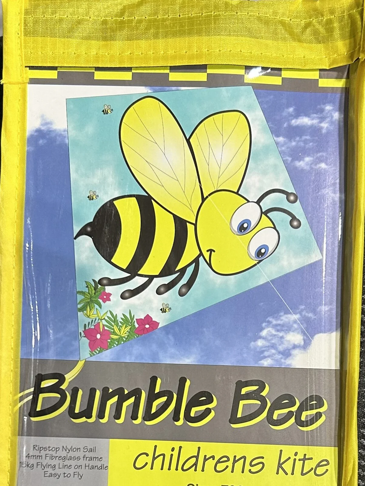 OCEAN BREEZE 884 BUMBLE BEE DIAMOND KITE