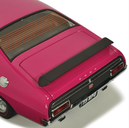 CLASSIC CARLECTABLES 1:18 FORD XA FALCON RPO83 COUPE WILD PLUM - Image 3