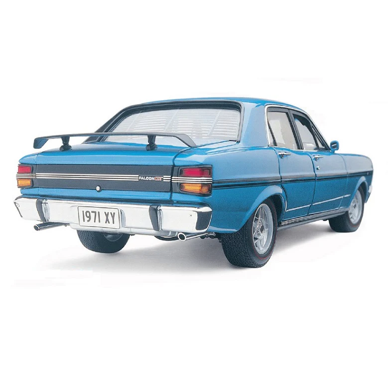 CLASSIC CARLECTABLES 1:18 FORD XY FALCON PHASE III GT-HO – TRUE BLUE - Image 5