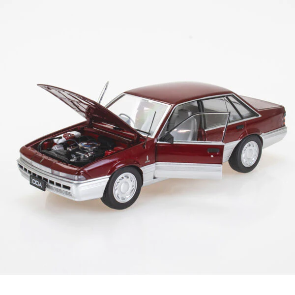 DDA 1:24 HOLDEN VL CALAIS - RED/SILVER - Image 3