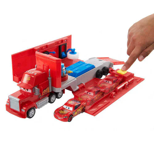 DISNEY PIXAR CARS TRANSFORMING MACK PLAYSET - Image 3
