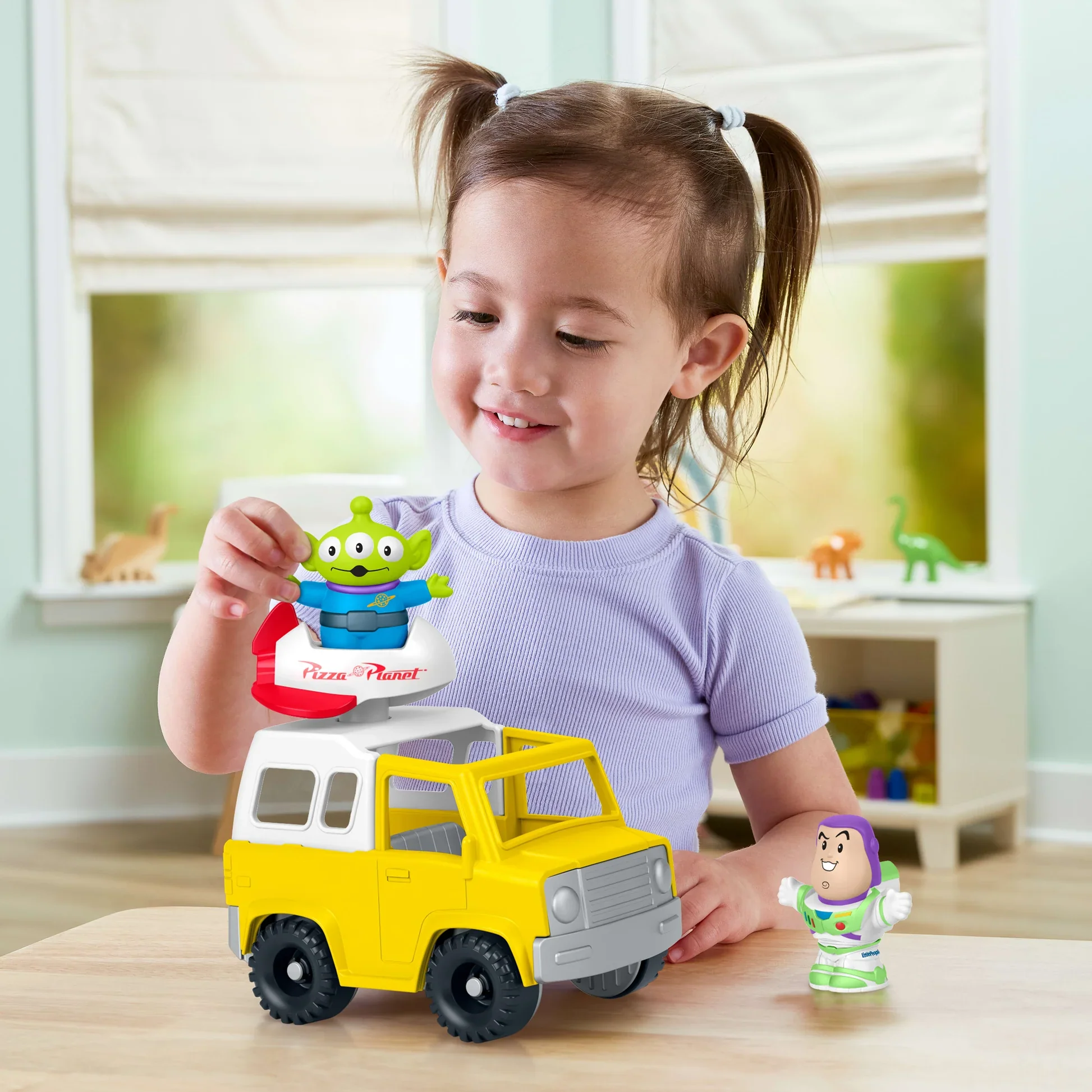 FISHER PRICE LITTLE PEOPLE TOY STORY PIZZA PLANET TRUCK - Image 5
