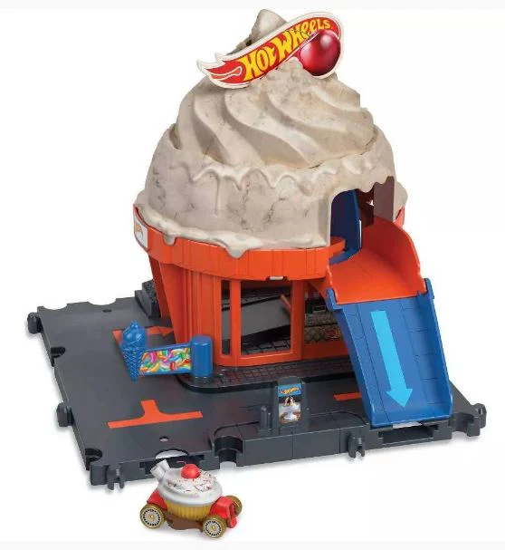 HOT WHEELS DOWNTOWN ICE CREAM SWIRL PLAYSET - Image 2