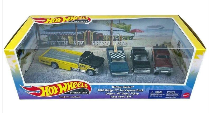HOT WHEELS PREMIUM CLASSIC TRUCKS DIORAMA