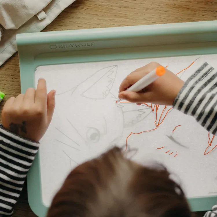 KIDYWOLF - KIDYDRAW PRO PORTABLE LIGHT TABLE - Image 2