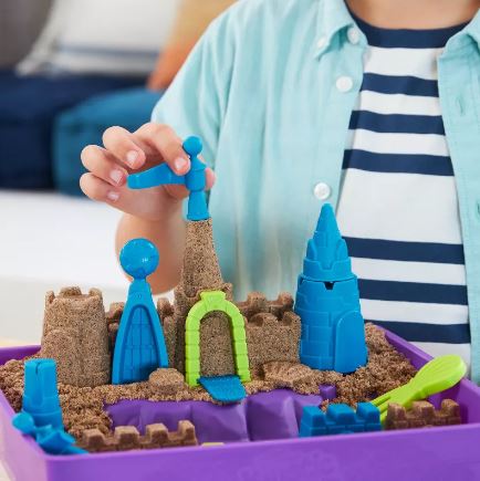 KINETIC SAND - DELUXE BEACH CASTLE PLAYSET - Image 4