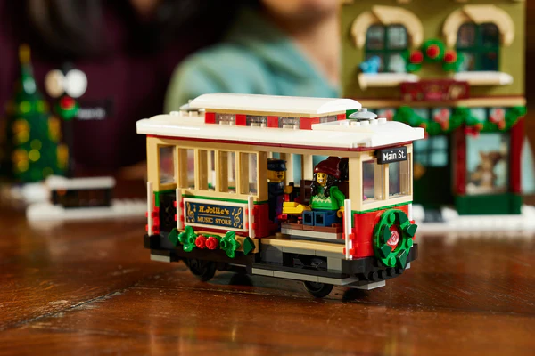 LEGO 10308 CREATOR HOLIDAY MAIN STREET - Image 5