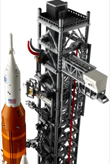 LEGO 10341 ICONS NASA ARTEMIS SPACE LAUNCH SYSTEM - Image 3