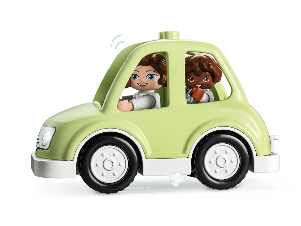LEGO 10986 DUPLO FAMILY HOUSE ON WHEELS - Image 2
