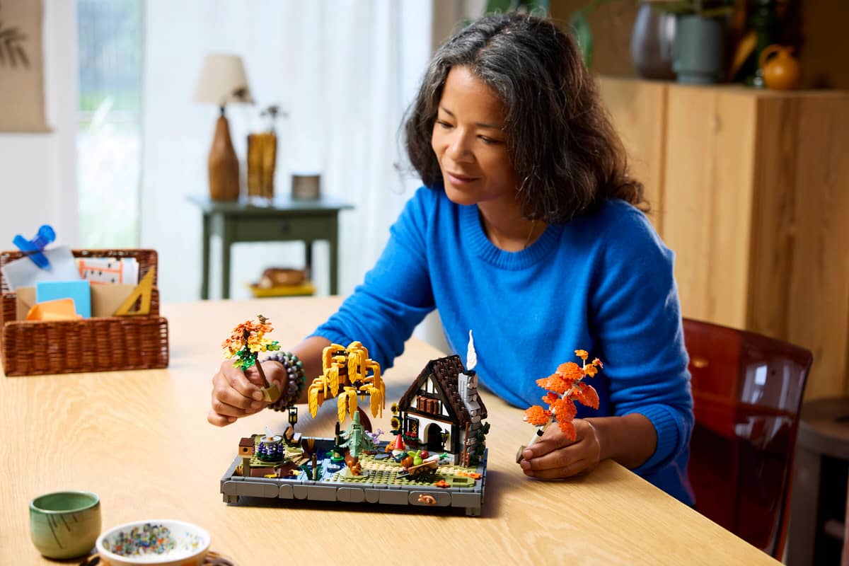 LEGO 11372  ICONS - AUTUMN COTTAGE GARDEN - Image 9
