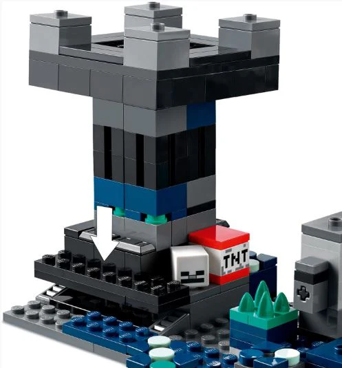 LEGO 21246 MINECRAFT - THE DEEP DARK BATTLE - Image 3