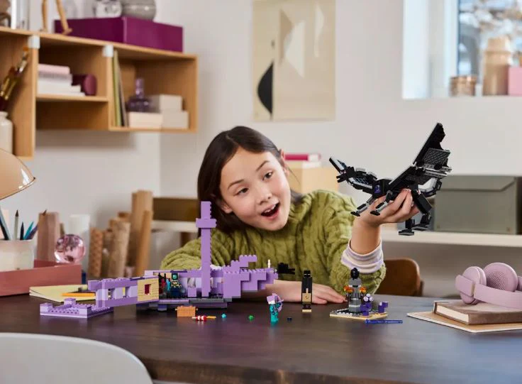 LEGO 21264 MINECRAFT - THE ENDER DRAGON AND THE END SHIP - Image 7