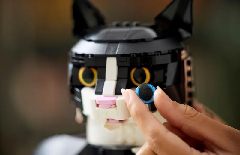 LEGO 21349 - TUXEDO CAT - Image 4