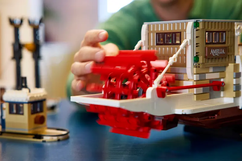 LEGO 21356 IDEAS - RIVER STEAMBOAT - Image 9