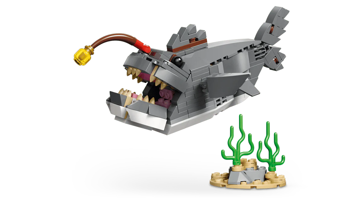 LEGO 31381 CRFEATOR - FIERCE SHARK WITH A TREASURE CHEST 3 IN 1 - Image 3