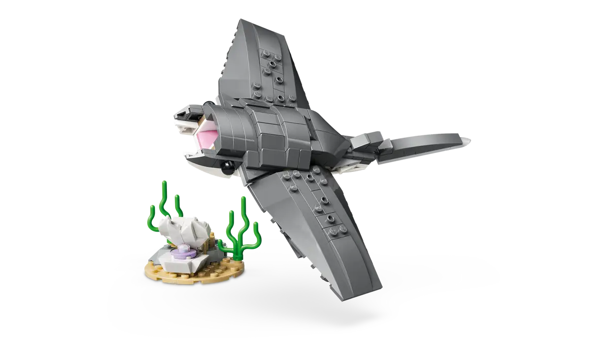 LEGO 31381 CRFEATOR - FIERCE SHARK WITH A TREASURE CHEST 3 IN 1 - Image 4