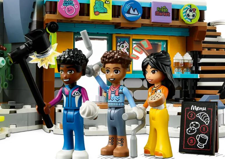 LEGO 41756 HOLIDAY SKI SLOPE AND CAFE - Image 7