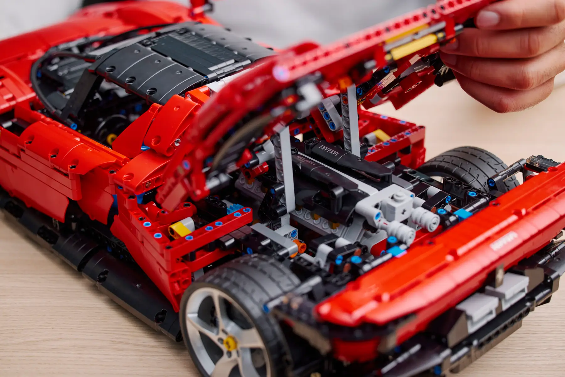 LEGO 42143 TECHNIC - FERRARI DAYTONA SP3 - Image 5
