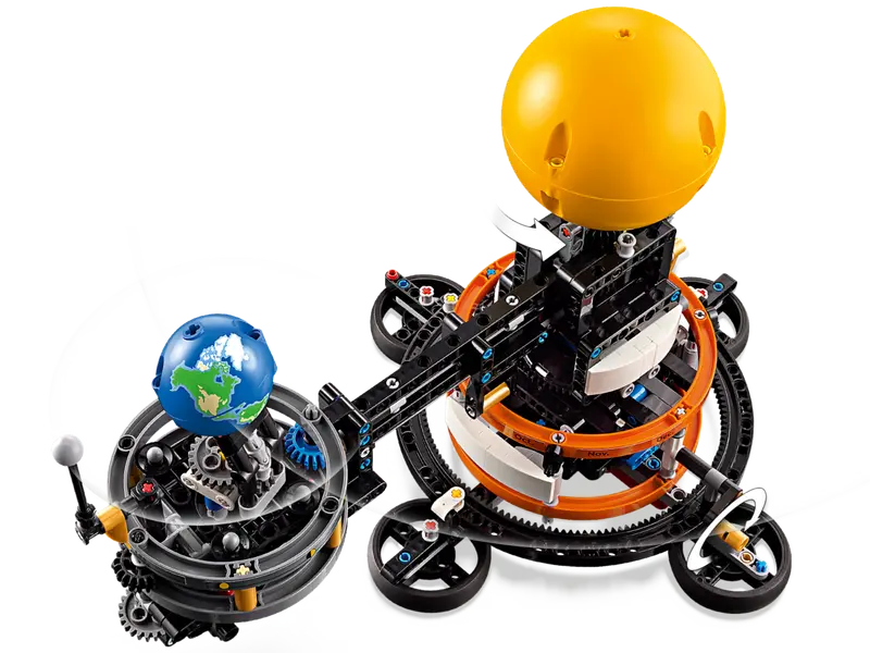 LEGO 42179 TECHNIC SPACE - PLANET EARTH AND MOON IN ORBIT - Image 4