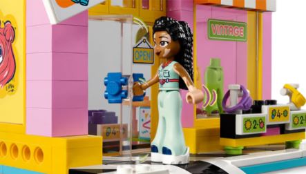 LEGO 42614 VINTAGE FASHION STORE - Image 4