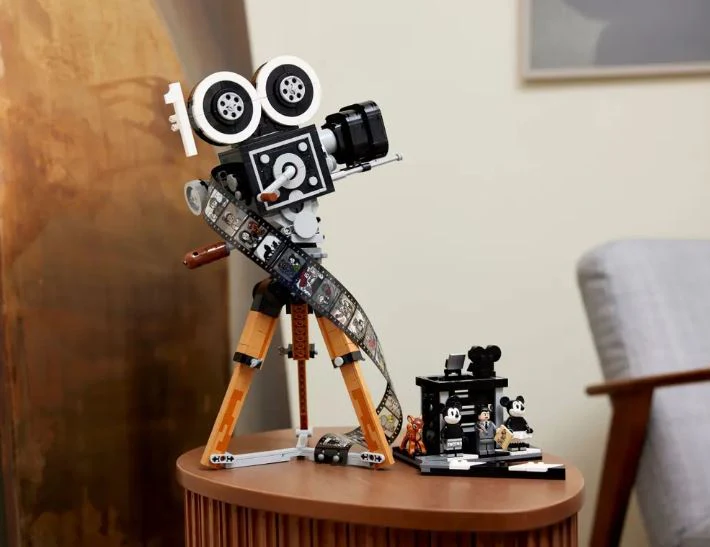 LEGO 43230 DISNEY WALT DISNEY TRIBUTE CAMERA - Image 12
