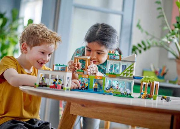 LEGO 60365 CITY - APARTMENT BUILDING - Image 5