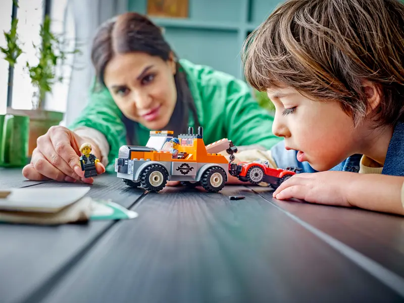 LEGO 60435 - TOW TRUCK AND SPORTS CAR REPAIR - Image 6