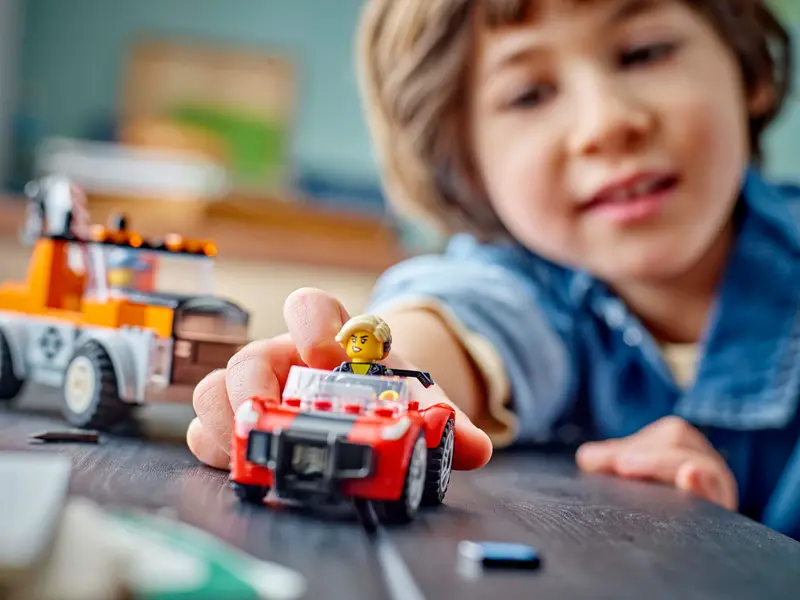 LEGO 60435 - TOW TRUCK AND SPORTS CAR REPAIR - Image 7