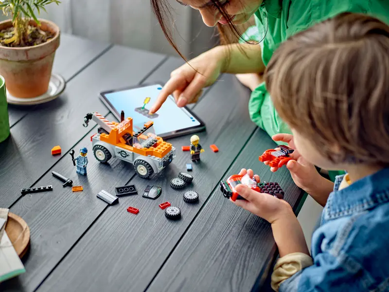 LEGO 60435 - TOW TRUCK AND SPORTS CAR REPAIR - Image 8