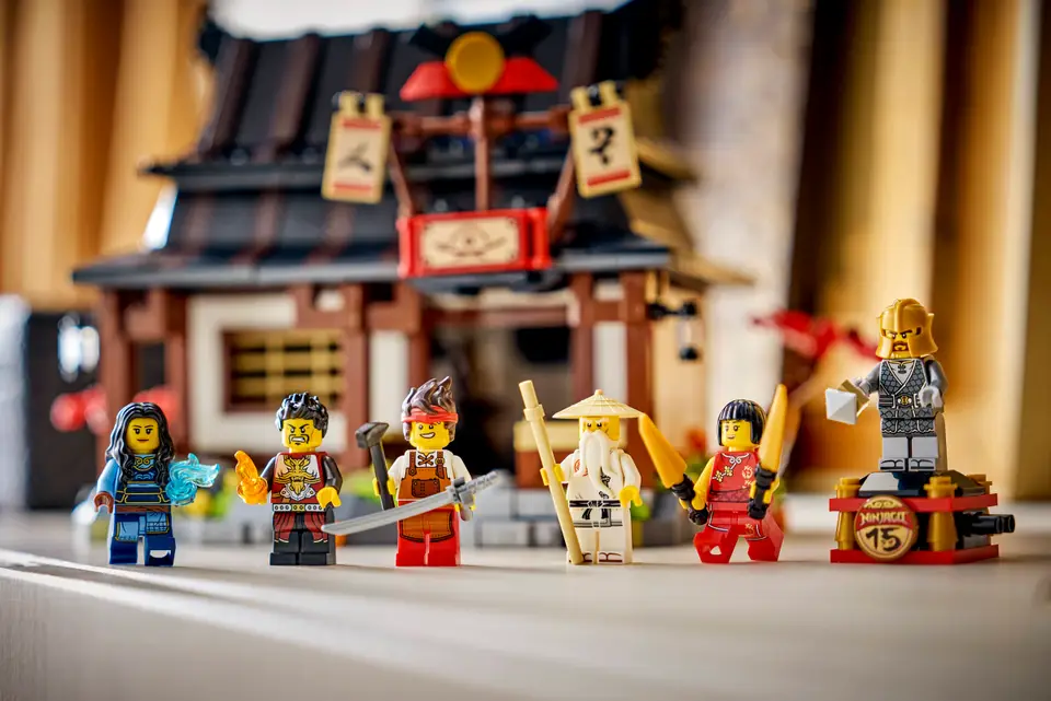 LEGO 71858 NINJAGO - FOUR WEAPONS BLACKSMITH 15TH ANNIVERSARY - Image 10
