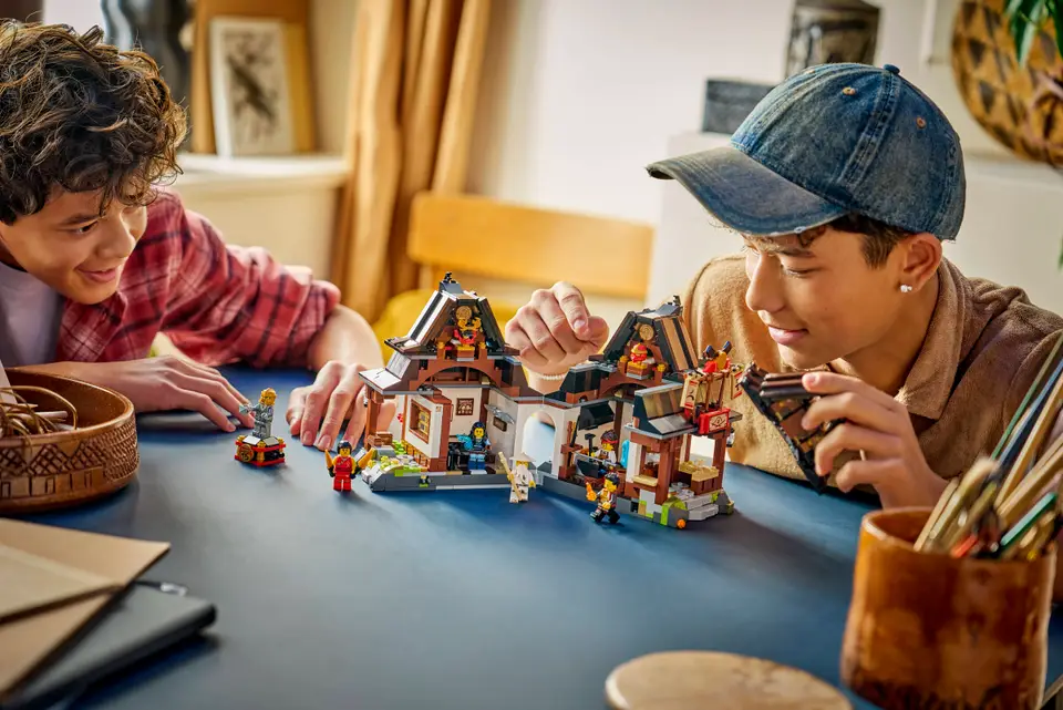LEGO 71858 NINJAGO - FOUR WEAPONS BLACKSMITH 15TH ANNIVERSARY - Image 9
