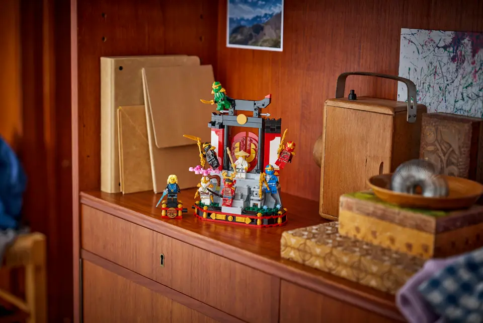 LEGO 71866 NINJAGO - NINJA CHARACTER DISPLAY 15 ANNIVERSARY - Image 5
