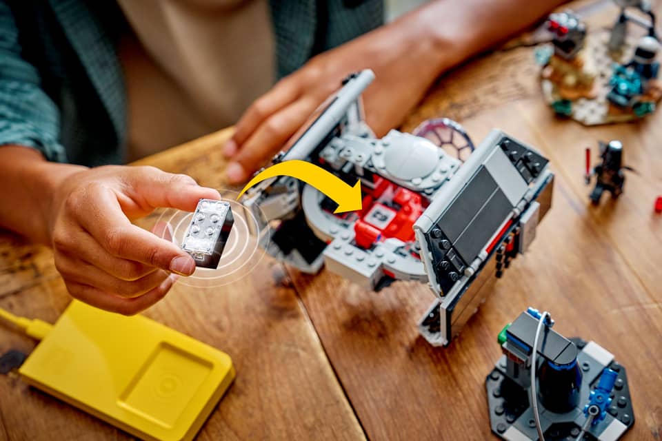 LEGO 75421 STAR WARS SMART PLAY - DARTH VADER'S TIE FIGHTER - Image 10