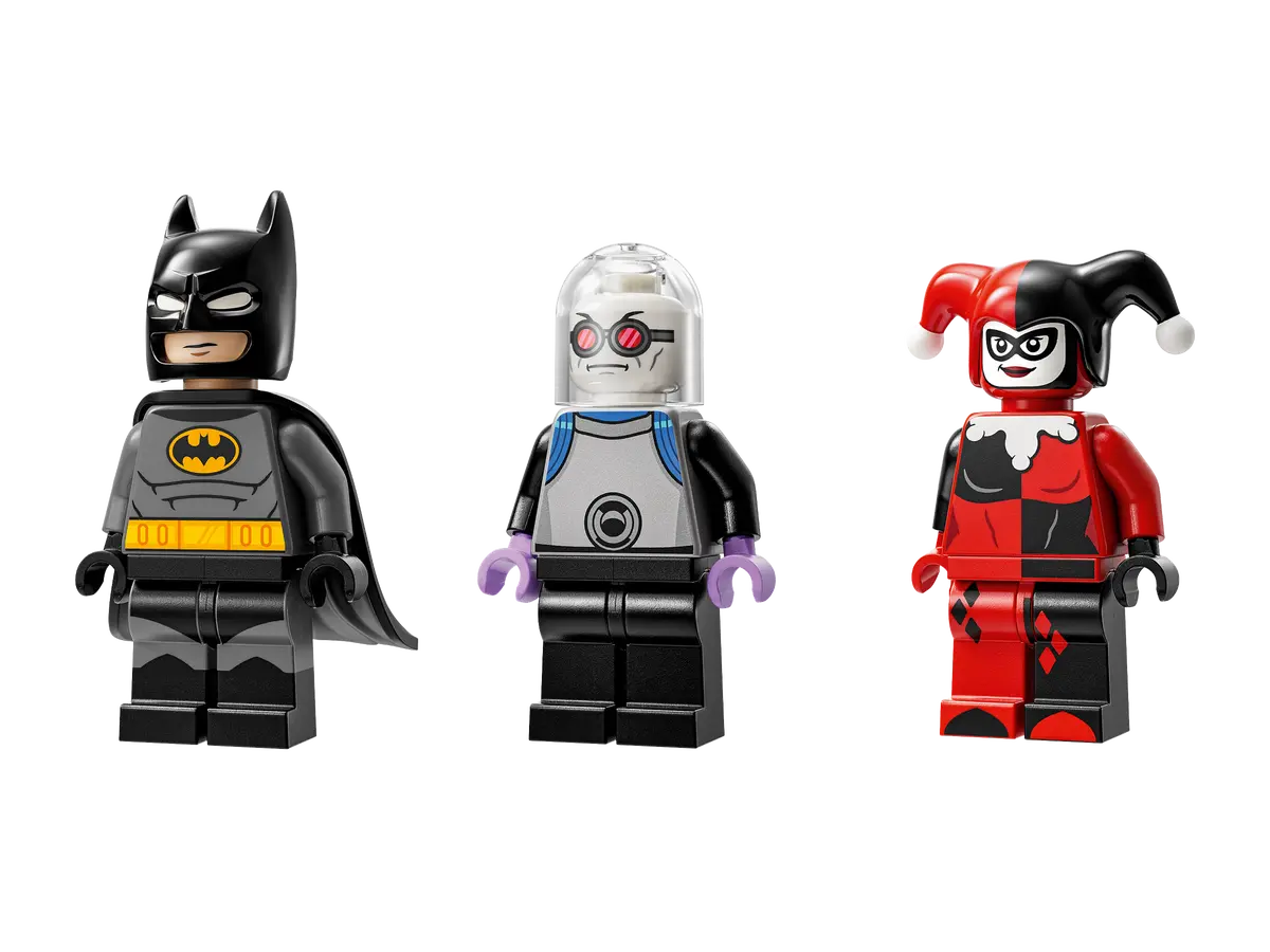 LEGO 76274 - BATMAN WITH THE BATMOBILE VS HARLEY QUINN AND MR FREEZE - Image 4