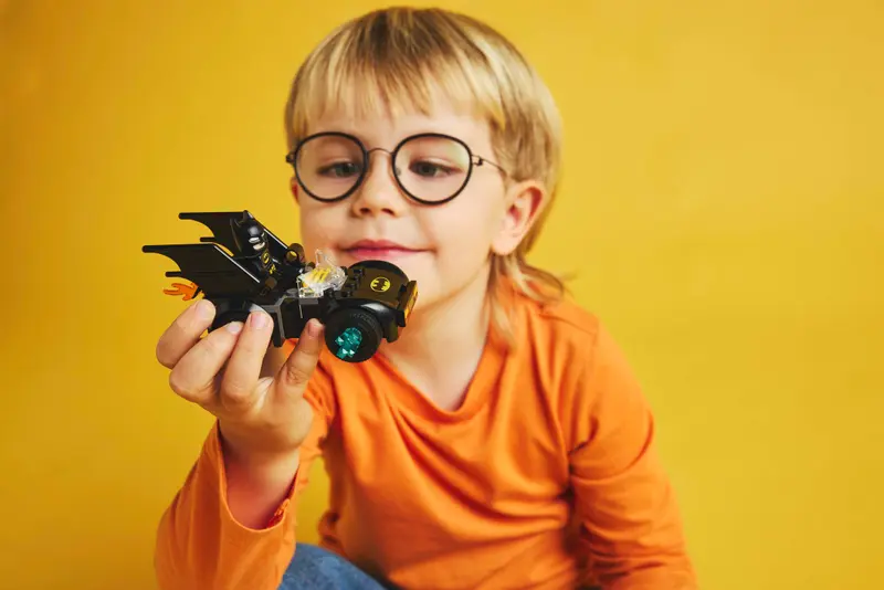LEGO  76301 DC BATMAN & BATMOBILE VS. MR. FREEZE - Image 5