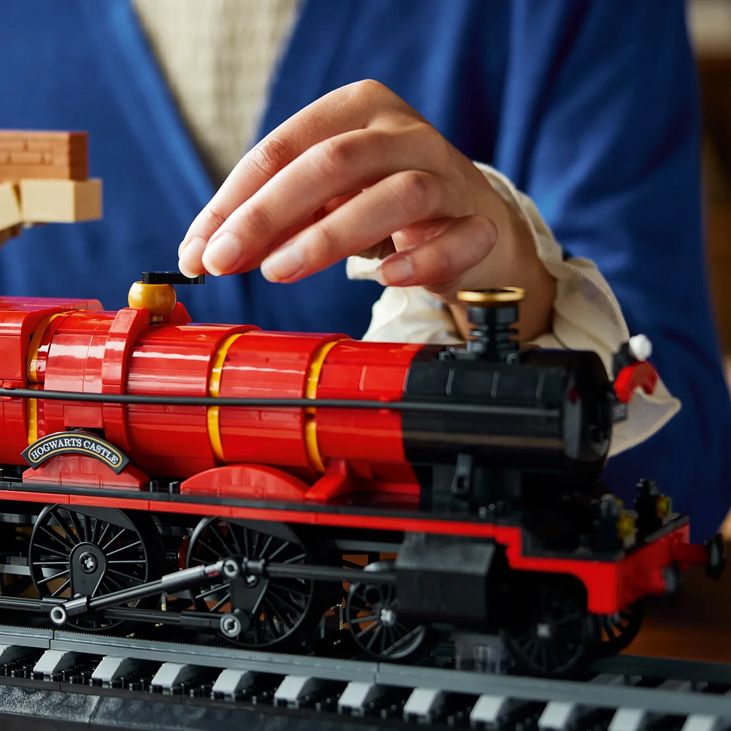 LEGO 76405 CREATOR HOGWARTS EXPRESS COLLECTORS EDITION - Image 5